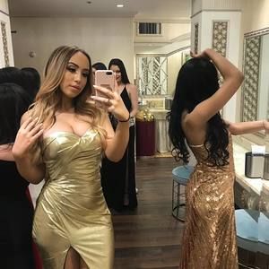 Meet your Posher, Adalia